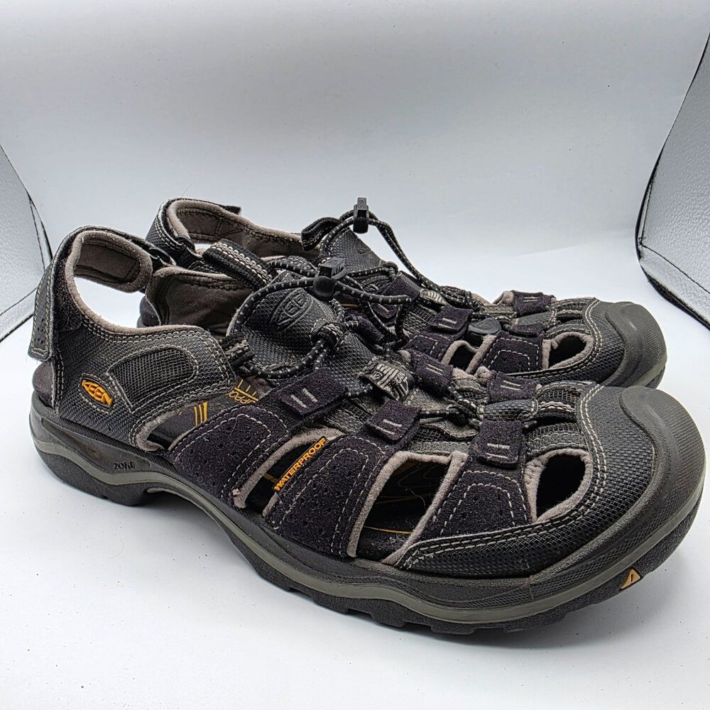 Keen Rialto Mens Size 11 Black Waterproof Closed Toe Sandals Beach Outdoor